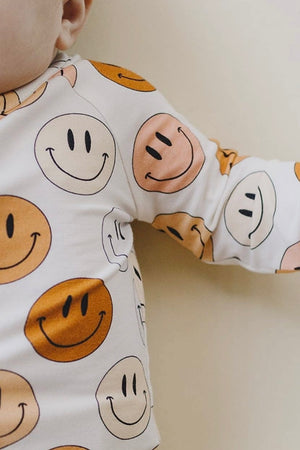 
                
                    Load image into Gallery viewer, Smiley Bamboo Zip Jammie
                
            
