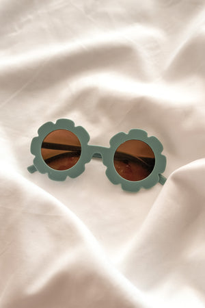 
                
                    Load image into Gallery viewer, Teal Daisy Sunglasses
                
            
