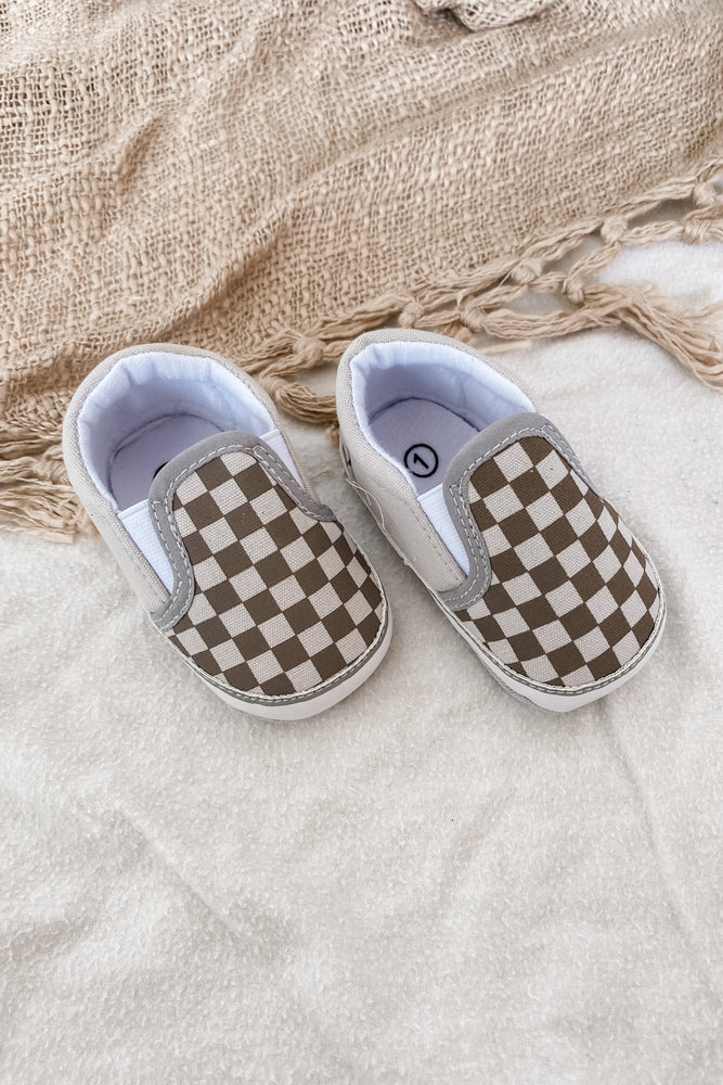 
                
                    Load image into Gallery viewer, Checkered Shoes Brown
                
            