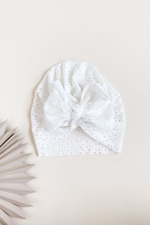 
                
                    Load image into Gallery viewer, Eyelet Bow Turban White
                
            